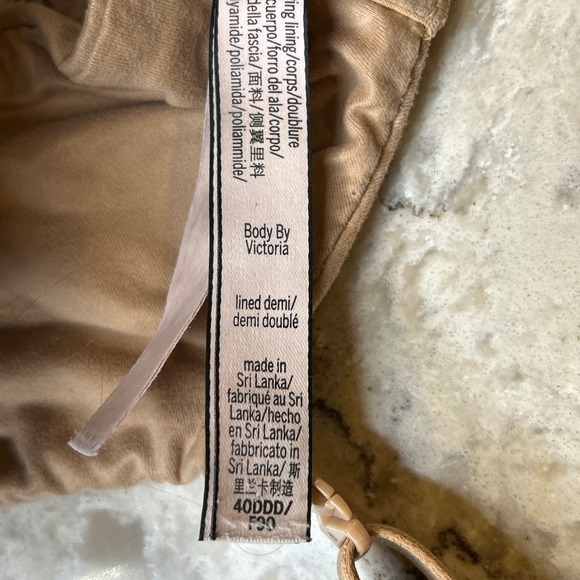 Victoria's Secret Body By Victoria Lined Demi Bras, 40DDD, Gray Beige - Picture 3 of 4